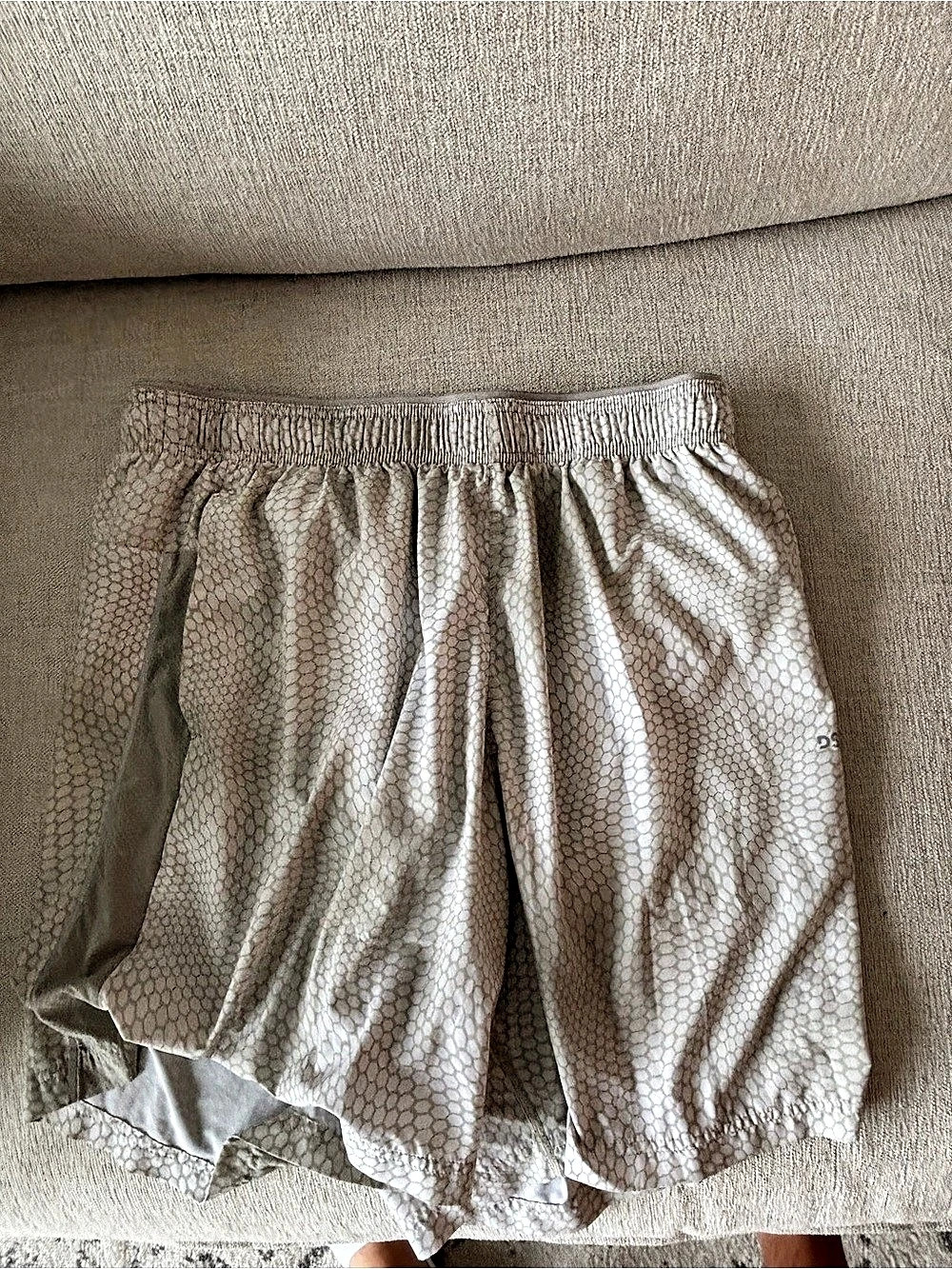 DSG Men's 7" Stride Run Short Beige